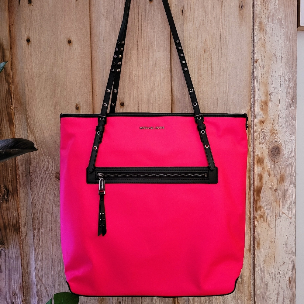 🚫SOLD🚫Michael Kors Neon Pink Tote